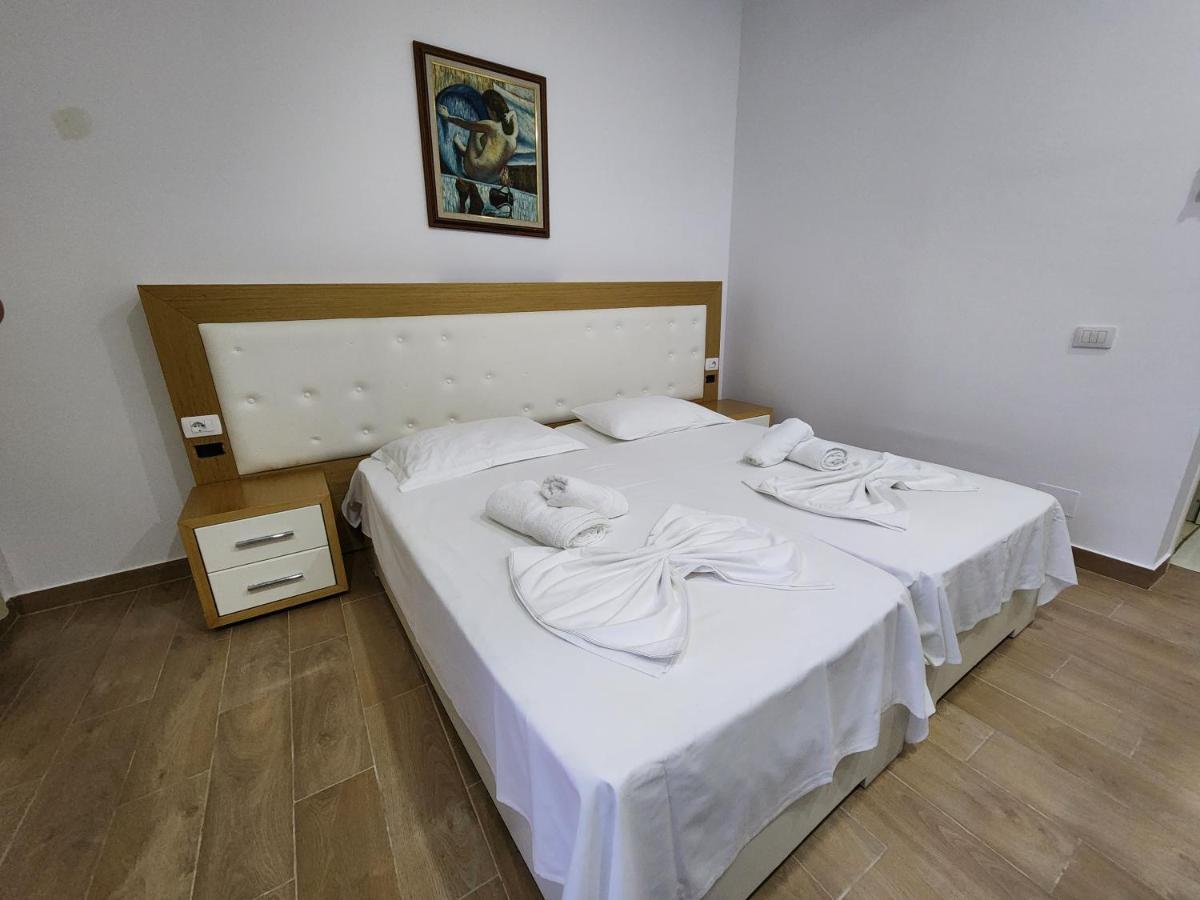 Sea Front Villa Vlore Luaran gambar