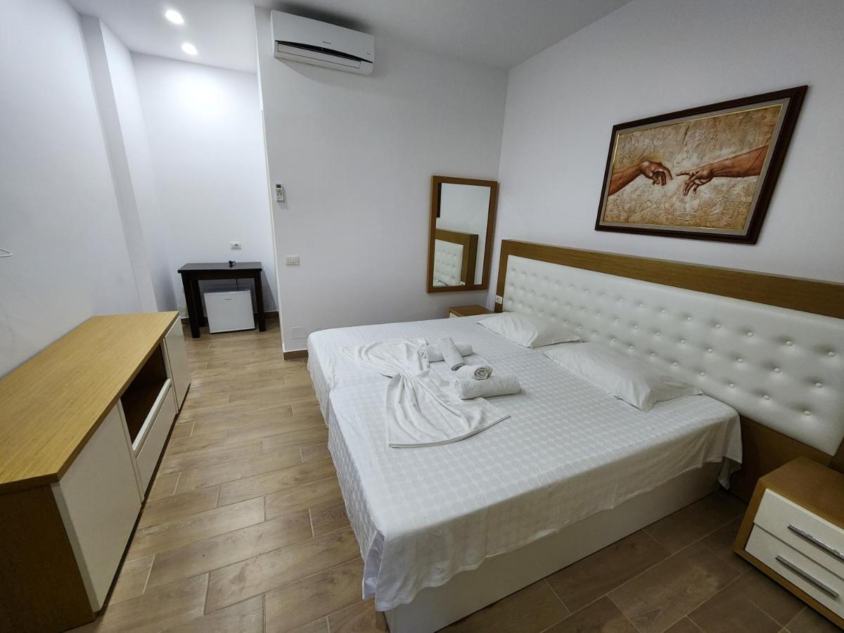 Sea Front Villa Vlore Luaran gambar