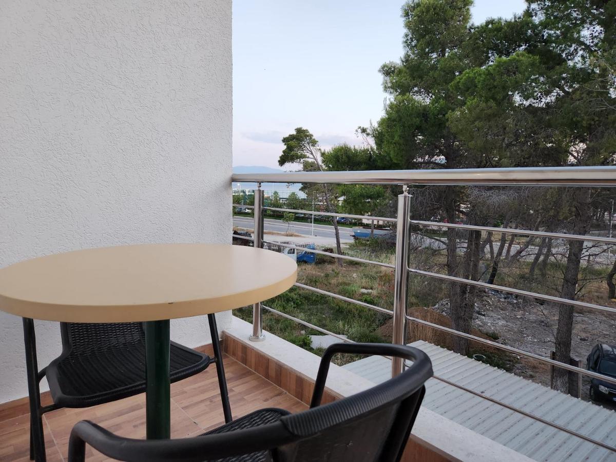 Sea Front Villa Vlore Luaran gambar