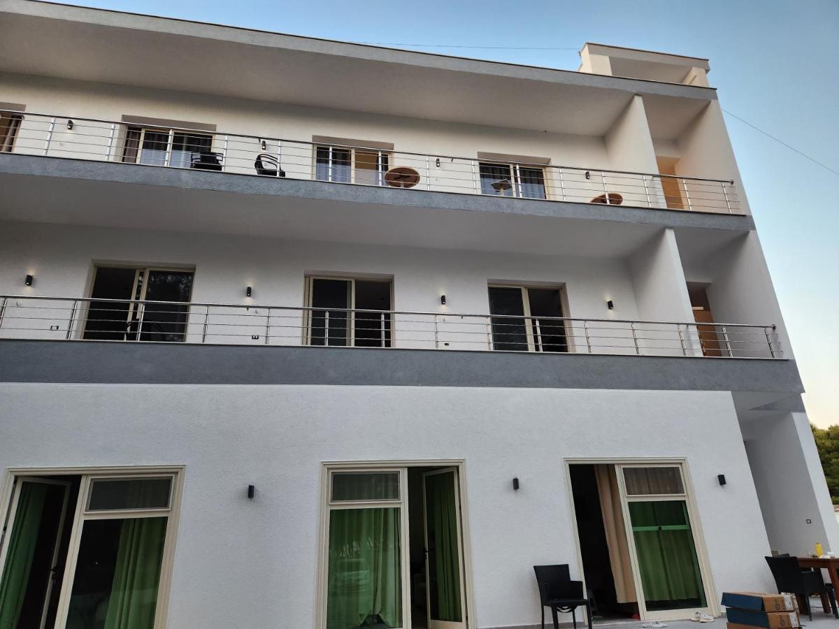 Sea Front Villa Vlore Luaran gambar
